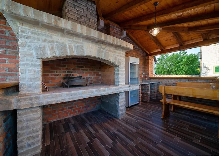 Σπίτι διακοπών Stunning In With Wifi Ladevci